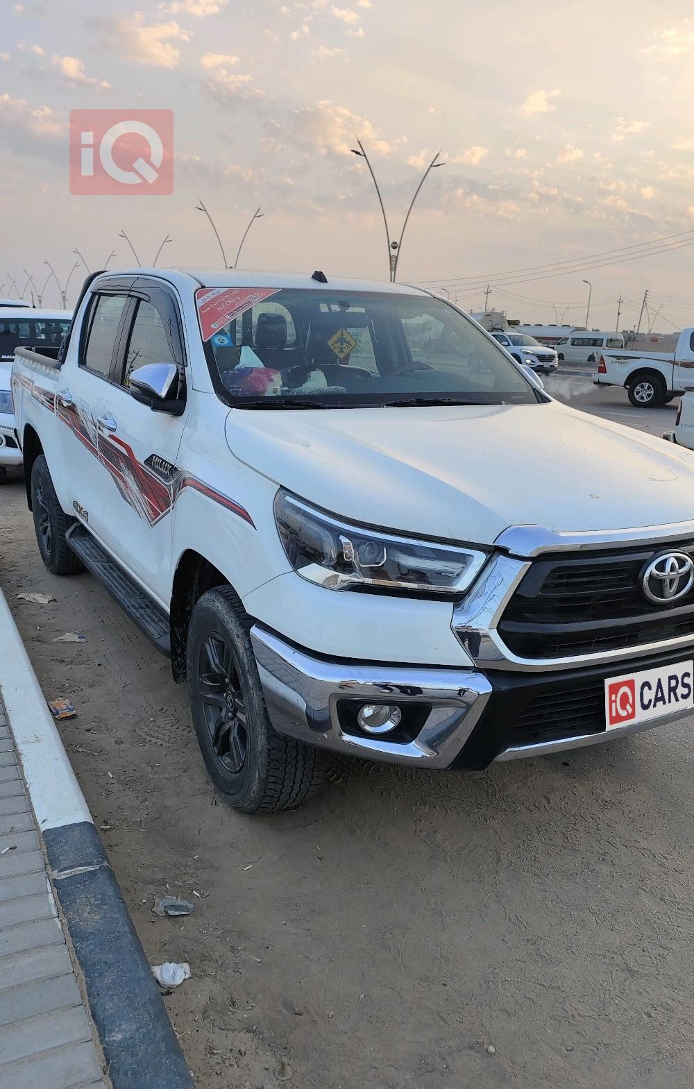 تويوتا هايلوكس